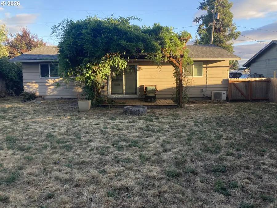 3960 Virginia Ave, Springfield, OR 97478 - #3