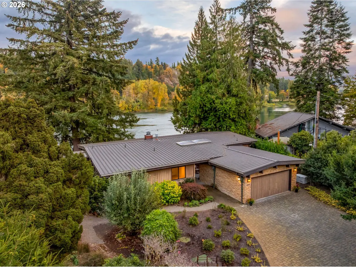 230 SW Forest Cove Rd, Northwest Clackamas, OR 97068 - #1