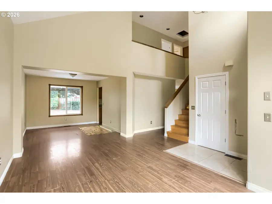 13417 Squire Dr, Oregon City, OR 97045 - #3