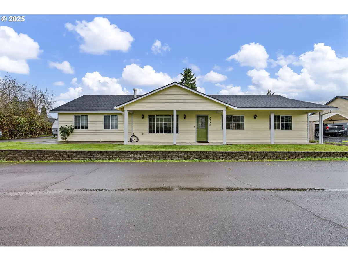 3785 Dove Ln, Eugene, OR 97402 - Image #1