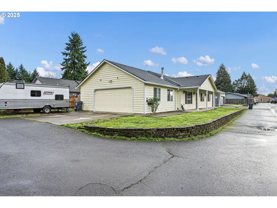 3785 Dove Ln, Eugene, OR 97402 - Image #2