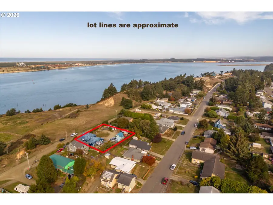 333 N Empire Blvd, Coos Bay, OR 97420 - #3