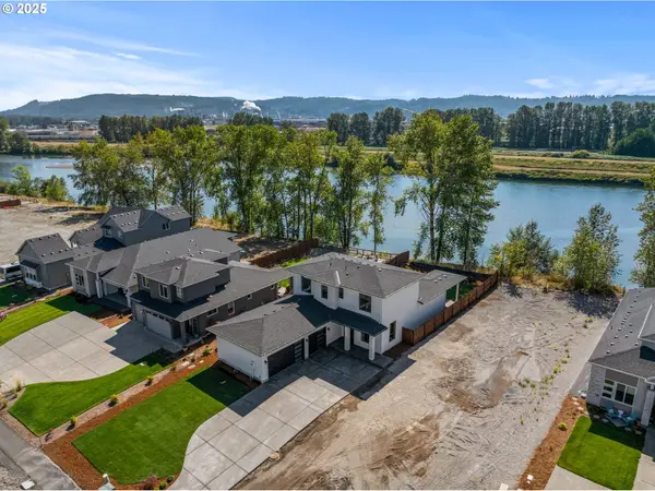 2036 S River Rd #14, Kelso, WA 98626