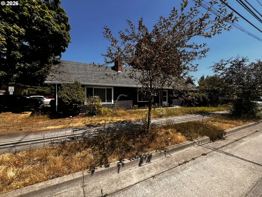 190 NE 28th Ave, Hillsboro, OR 97124 - #2