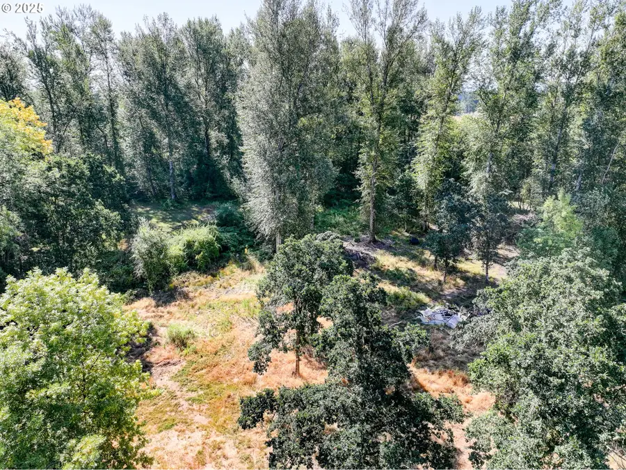 11600 S Emerson Rd, Canby, OR 97013 - Image #2