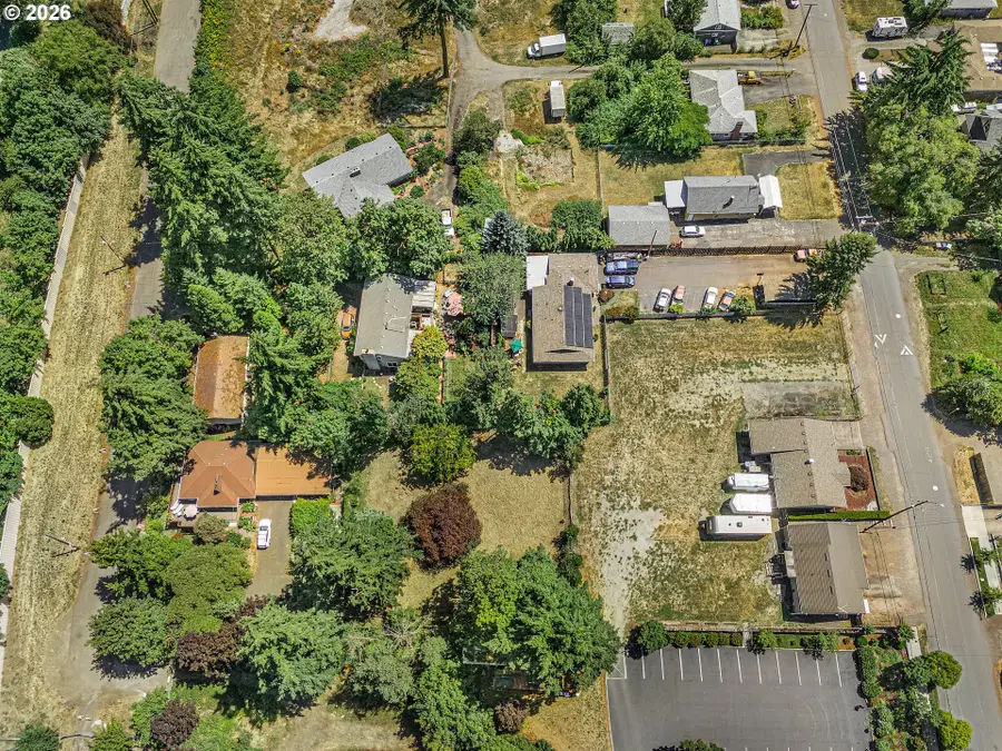 2 NE Klickitat St, Portland, OR 97220 - #3