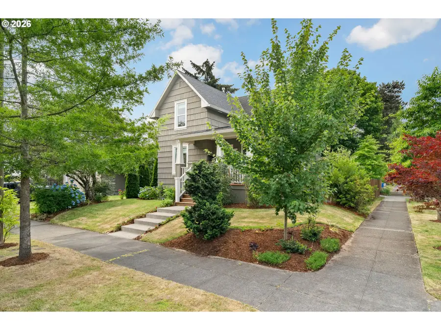 1604 SE Lambert St, Portland, OR 97202 - #2