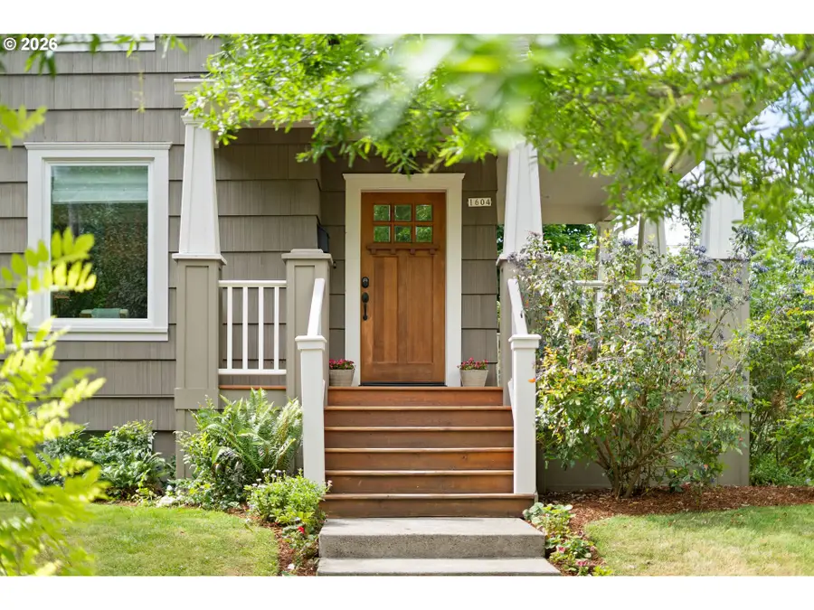 1604 SE Lambert St, Portland, OR 97202 - #3