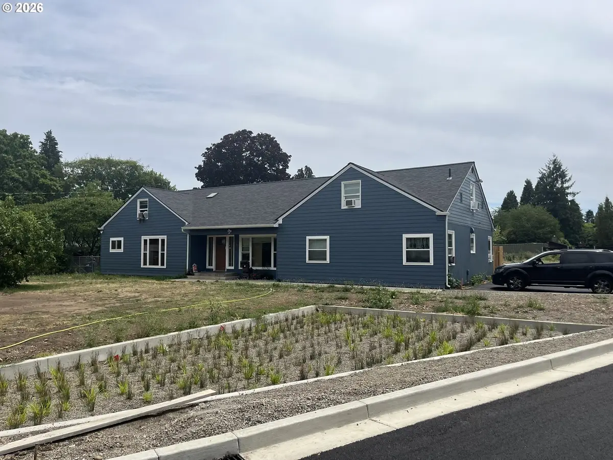 1022 Horn Ln, Eugene, OR 97404 - #1