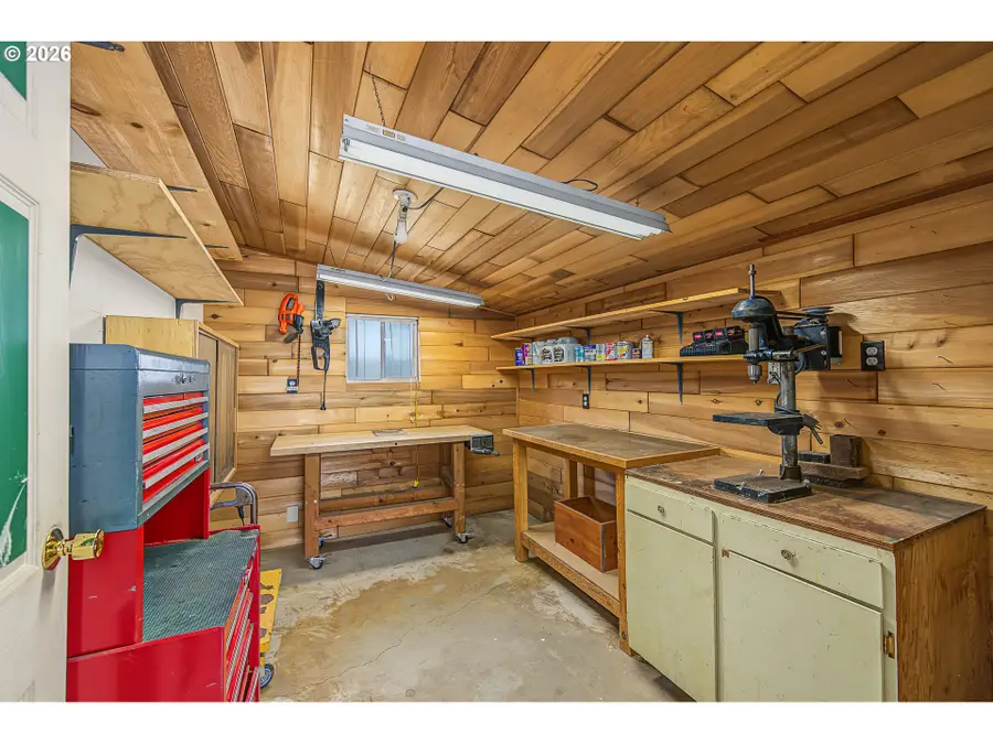 1199 N Terry St #194, Eugene, OR 97402 - #3