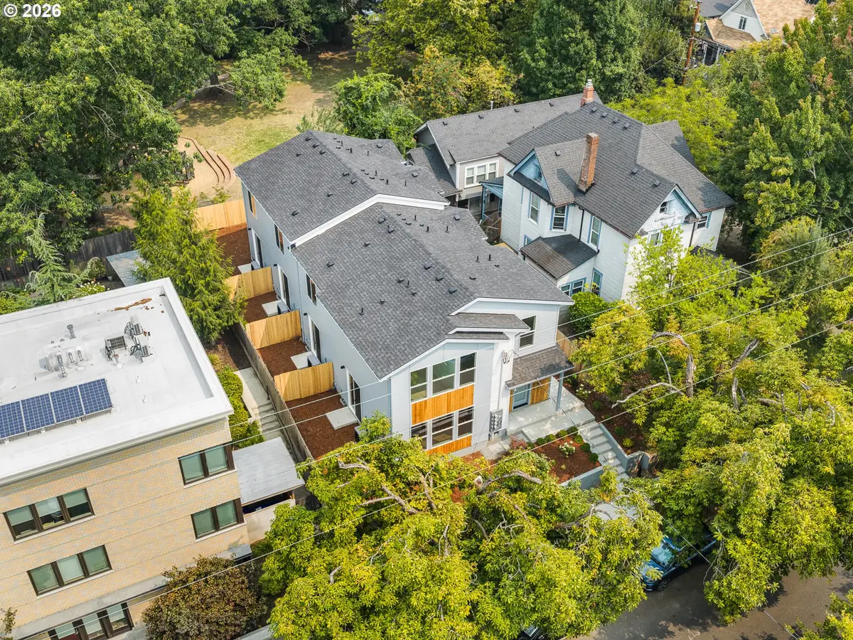 2731 SE Clinton St, Portland, OR 97202 - #1