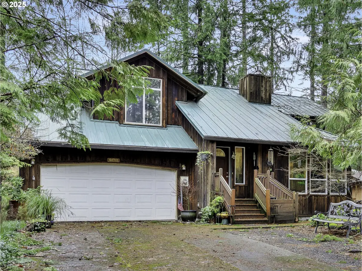 64711 E Sandy River Ln, Rhododendron, OR 97049 - Image #1