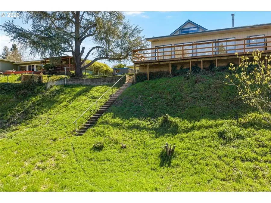 1300 Daisy Ln, Grants Pass, OR 97527 - #2