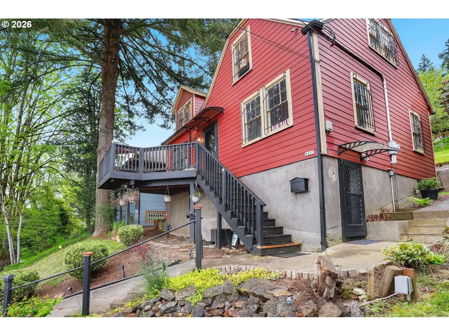 9897 NW Hoge Ave, Portland, OR 97231 - #2