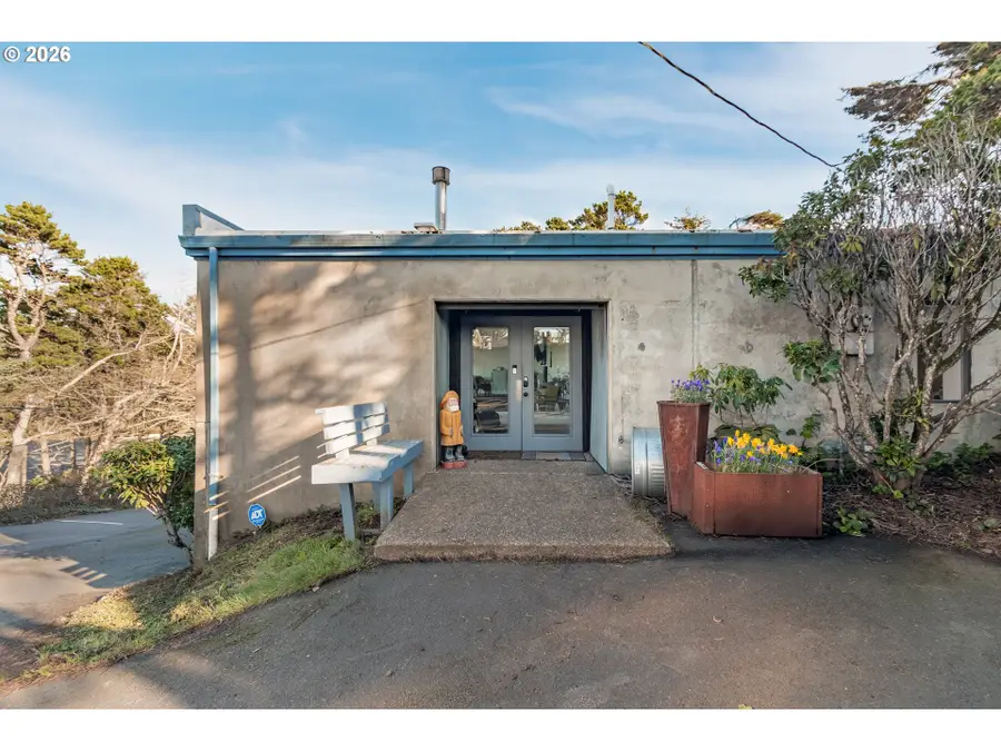 4333 SW Coast Ave, Lincoln City, OR 97367 - #2