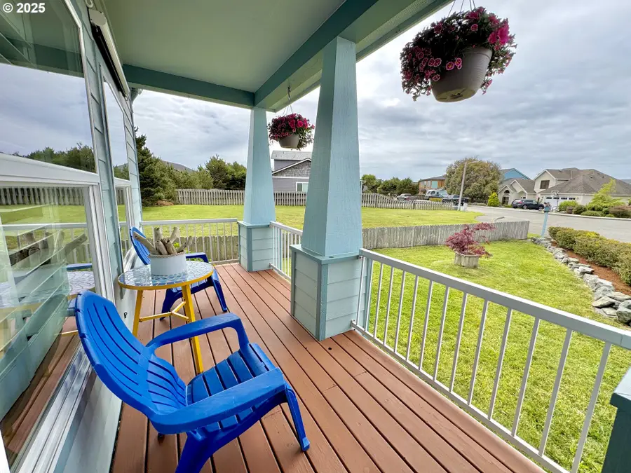 2927 Ruby Ct, Bandon, OR 97411 - #2