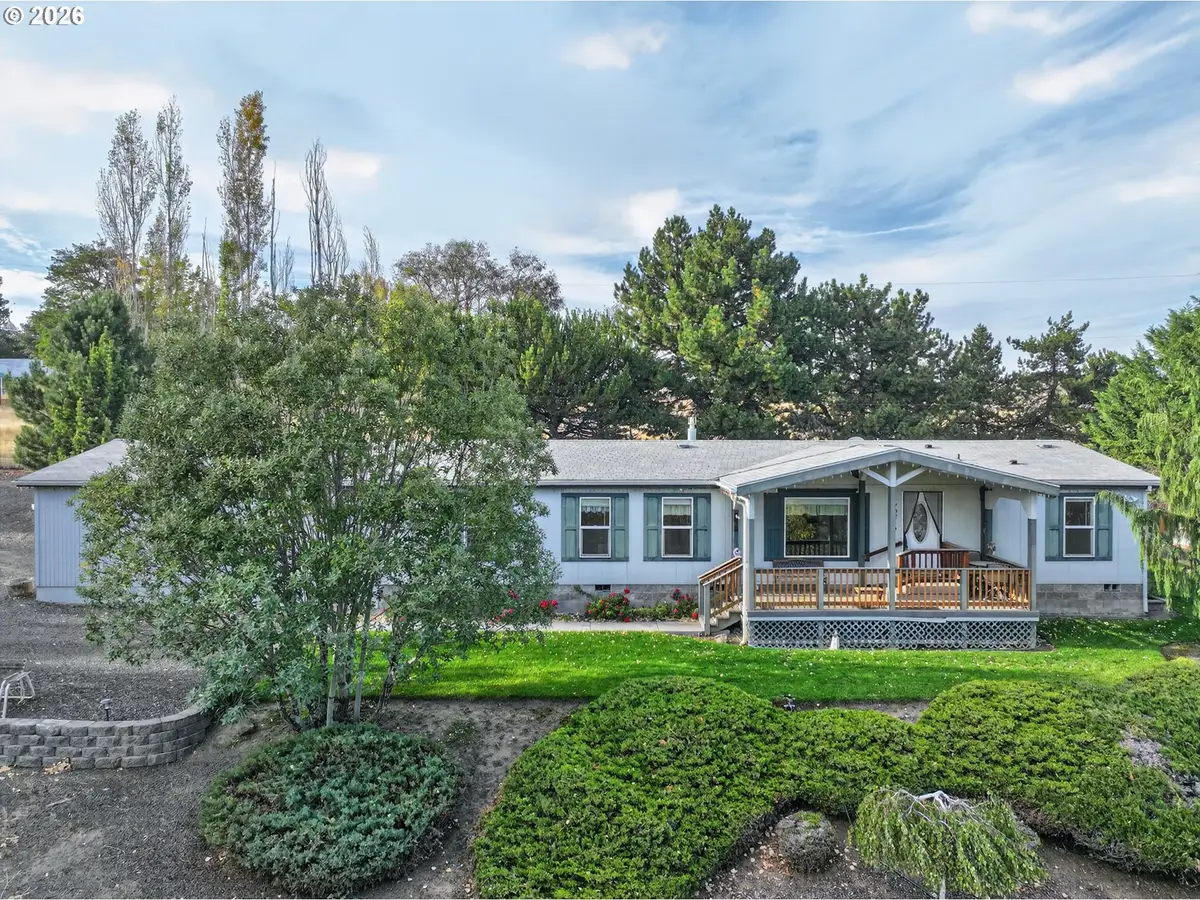 702 Main St, Moro, OR 97039 - #1