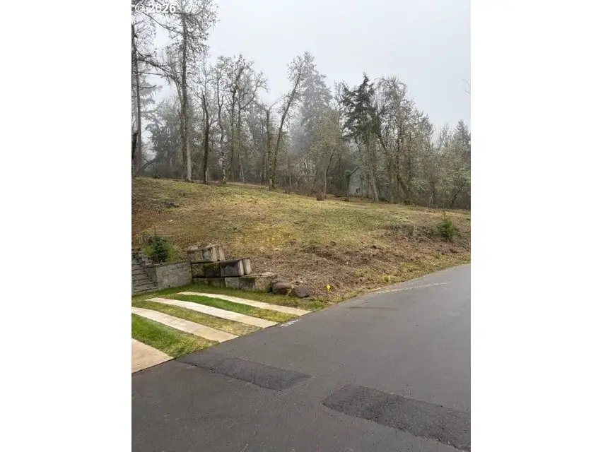 3586 Colony Oaks Dr #5, Eugene, OR 97405 - Image #1