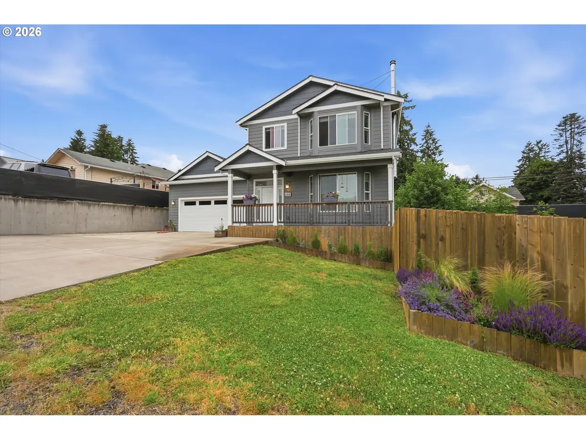 688 Lakeview Dr, Vernonia, OR 97064 - #1