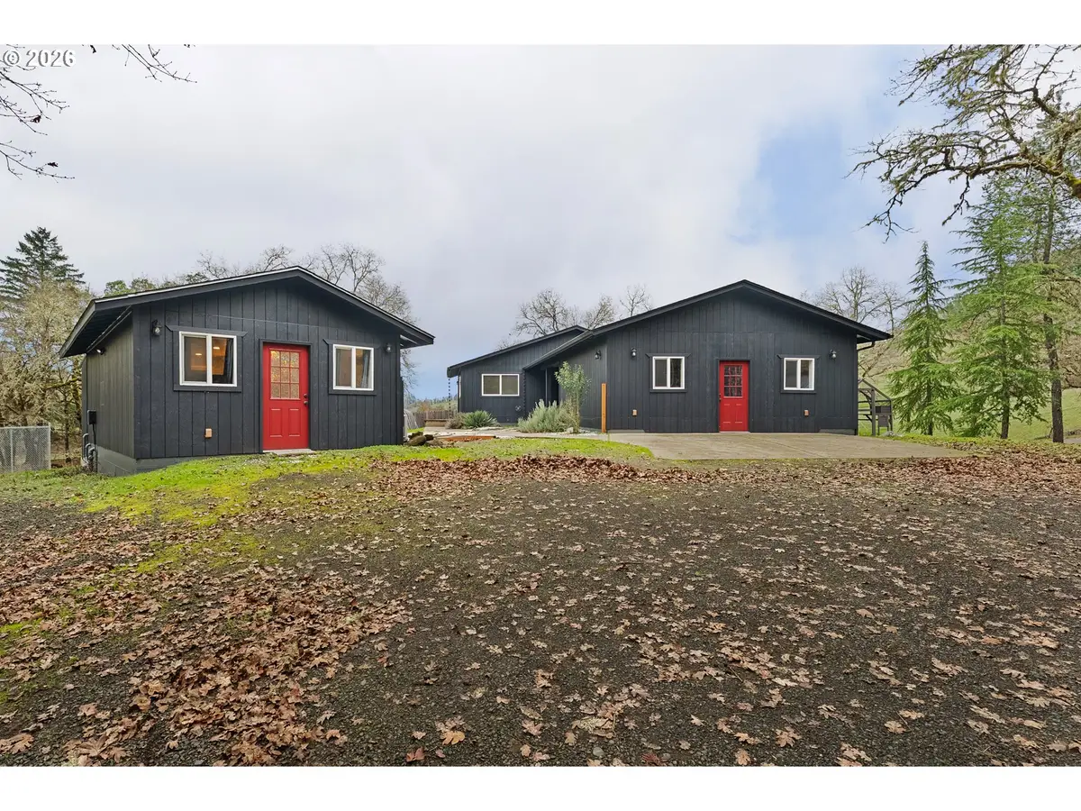 8148 Melqua Rd, Umpqua, OR 97486 - Image #1