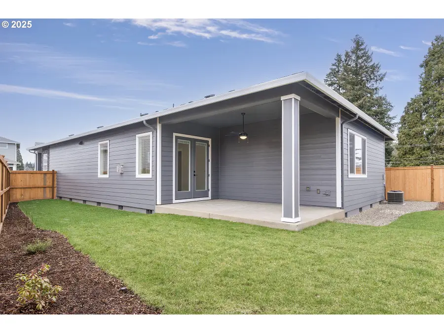 15229 SE Towers Ter, Milwaukie, OR 97267 - #3