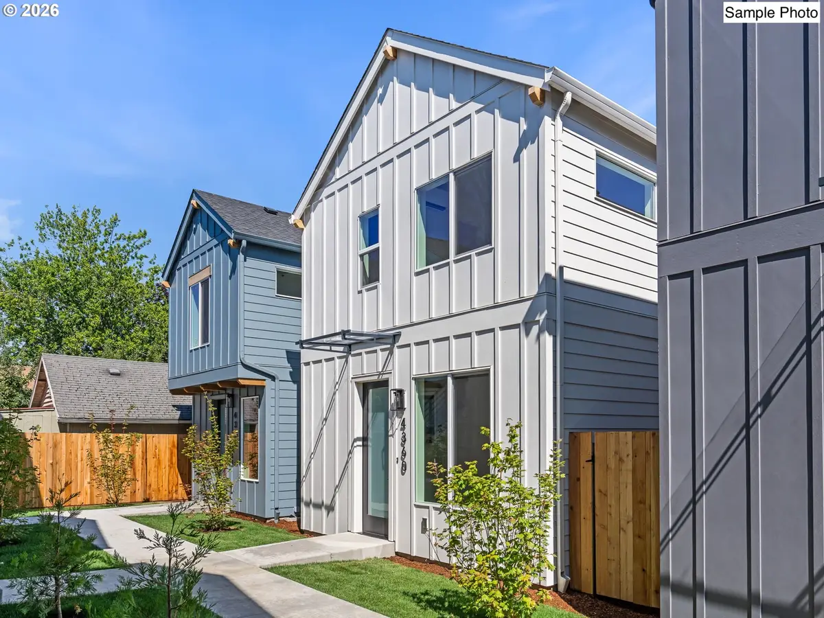 4372 NE Going St, Portland, OR 97218 - Image #1