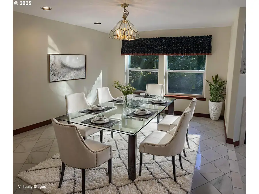 534 NE South Shore Rd, Portland, OR 97211 - #3