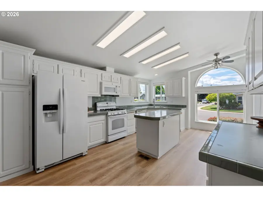 3220 Crescent Ave #66, Eugene, OR 97408 - #2