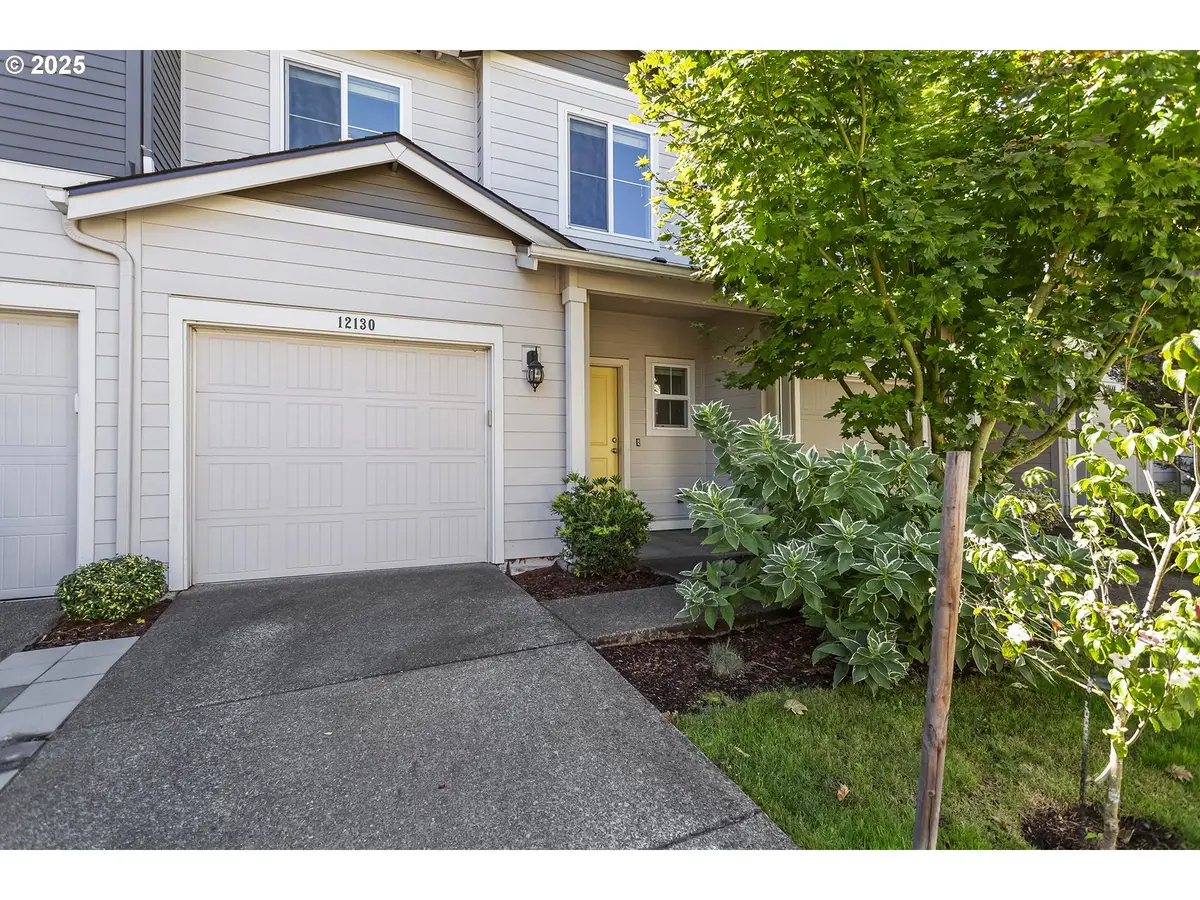 12130 SW Pond Ln, Tigard, OR 97224 - Image #1