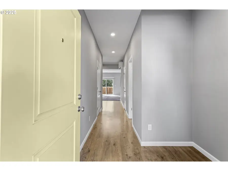 12130 SW Pond Ln, Tigard, OR 97224 - Image #3