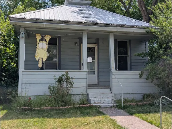 1516 Monroe Ave, LaGrande, OR 97850