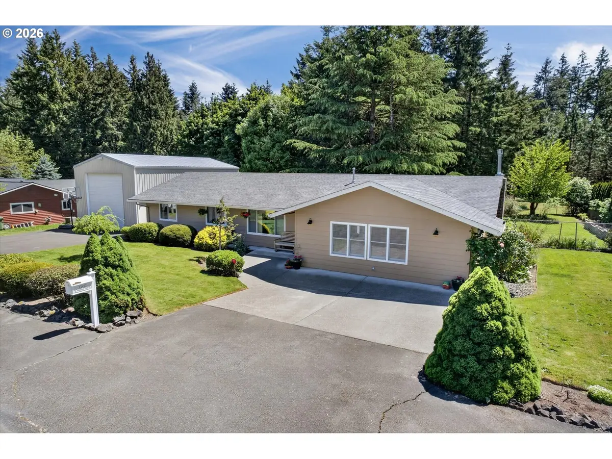 33892 Shamrock Ln, Scappoose, OR 97056 - #1