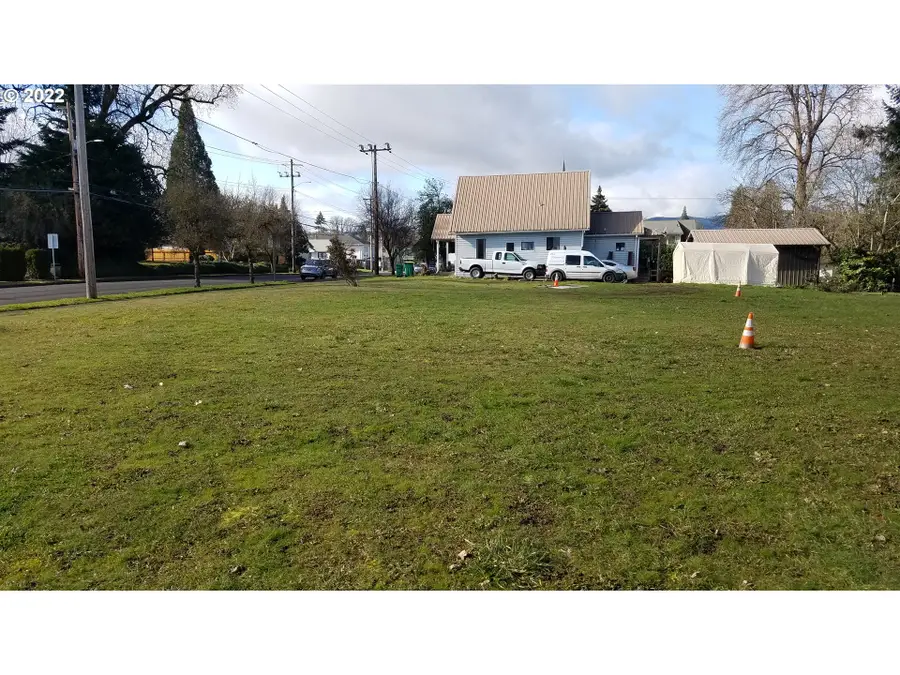 2323 19th Ave, Forest Grove, OR 97116 - Image #3