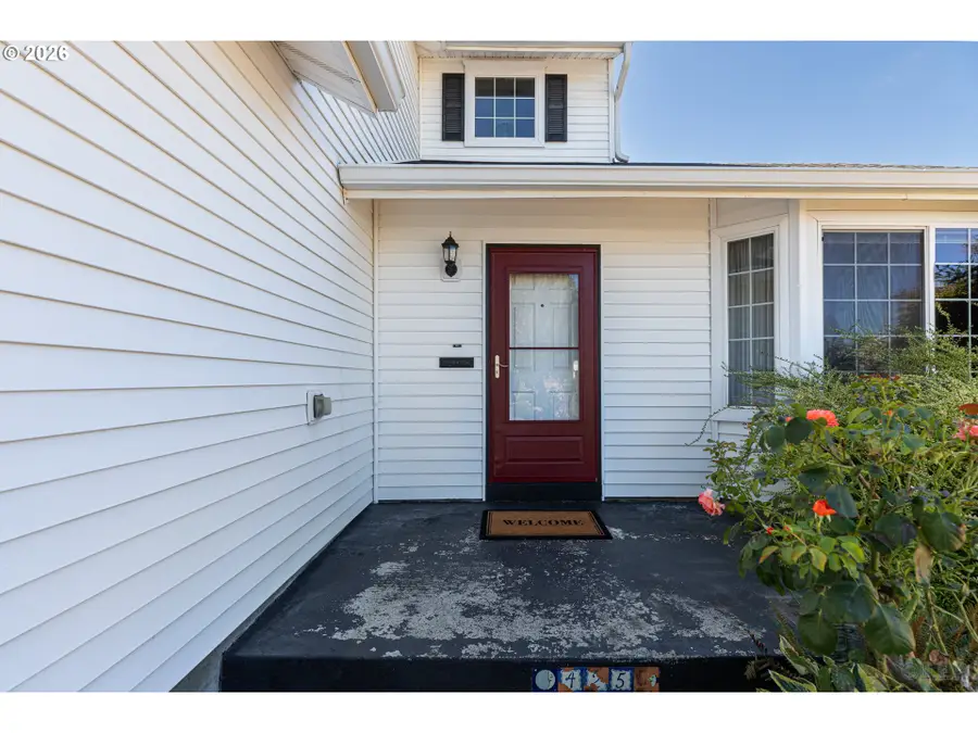 425 Northstar Ct, Columbia City, OR 97018 - #3