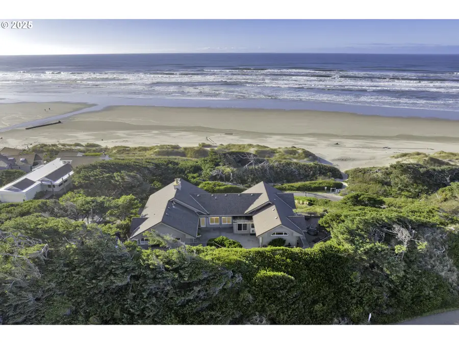 88765 Shoreline Loop, Florence, OR 97439 - Image #2