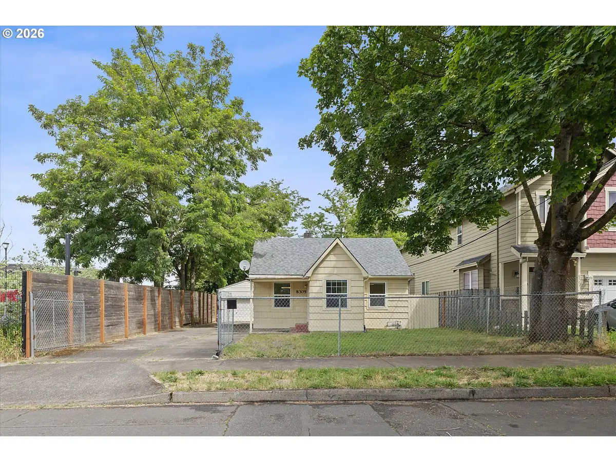 8305 SE Rhone St, Portland, OR 97266 - #1