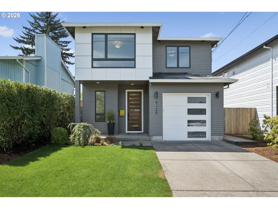 9125 N Clarendon Ave, Portland, OR 97203 - #2