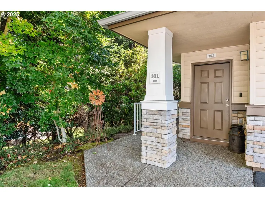 14525 SW Magpie Ln #201, Beaverton, OR 97007 - Image #3