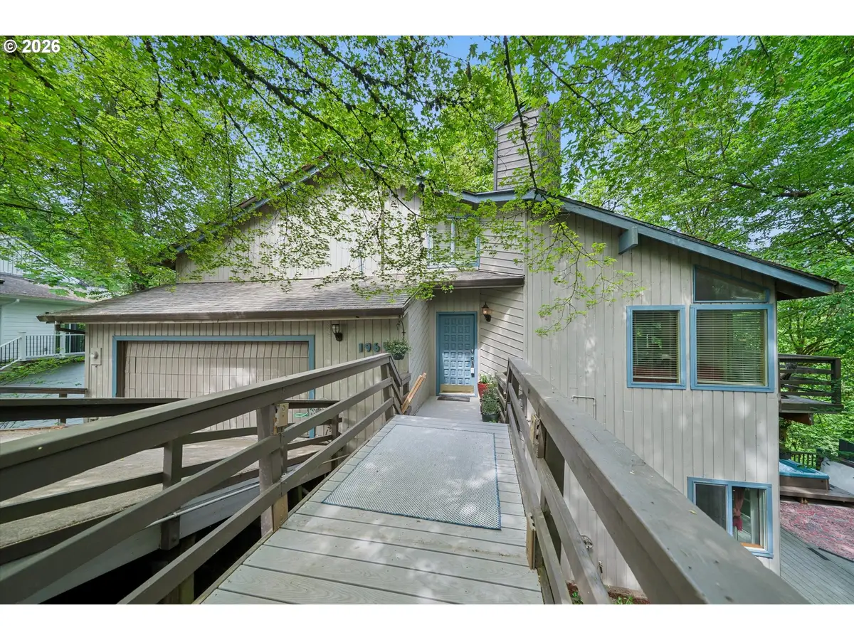 19655 Sun Cir, Northwest Clackamas, OR 97068 - #1
