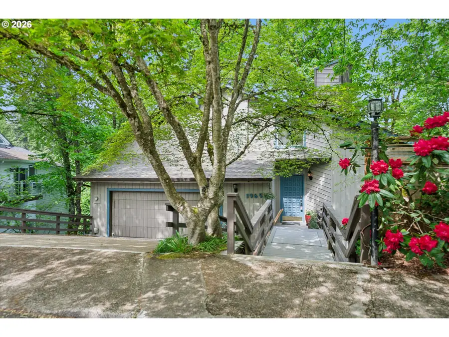 19655 Sun Cir, Northwest Clackamas, OR 97068 - #3