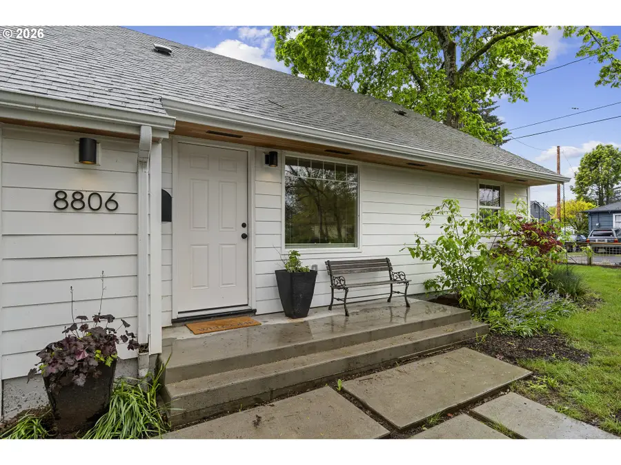 8806 SE Taylor St, Portland, OR 97216 - #3