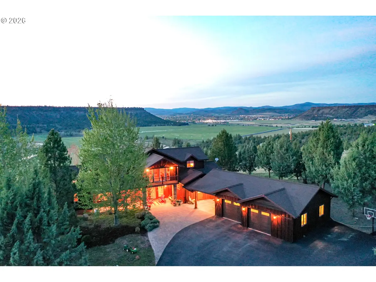 3900 SE Riverview Rd, Prineville, OR 97754 - #1