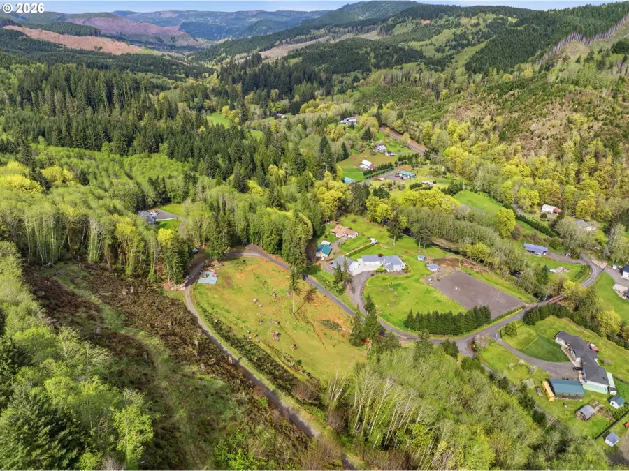 505 Apple Creek Rd, Longview, WA 98632 - #2