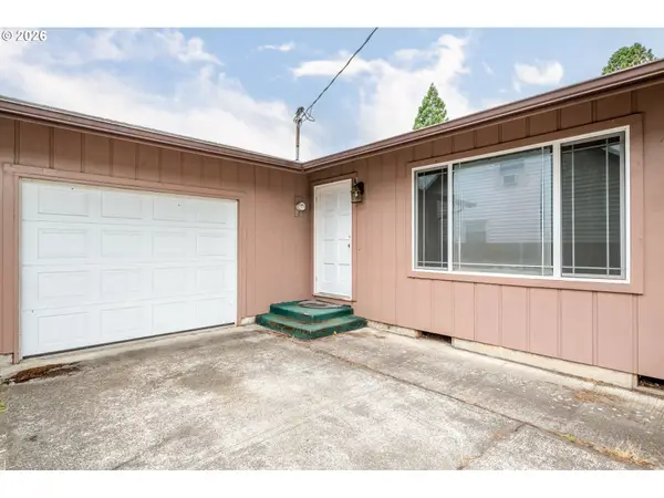 3257 Pine St, Longview, WA 98632