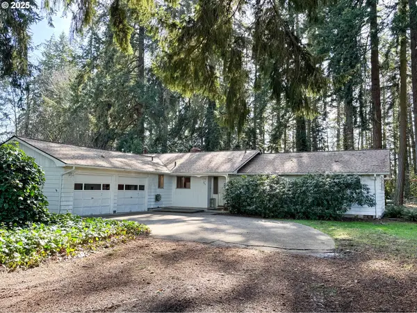 375 Fir Knoll Ln, Salem, OR 97317