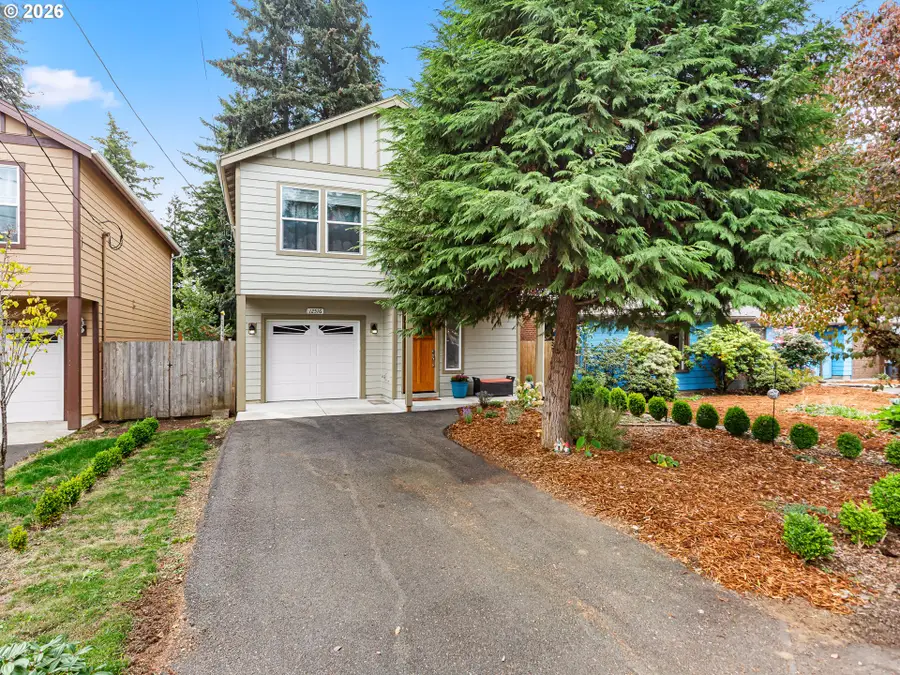 12516 SE Madison St, Portland, OR 97233 - #2