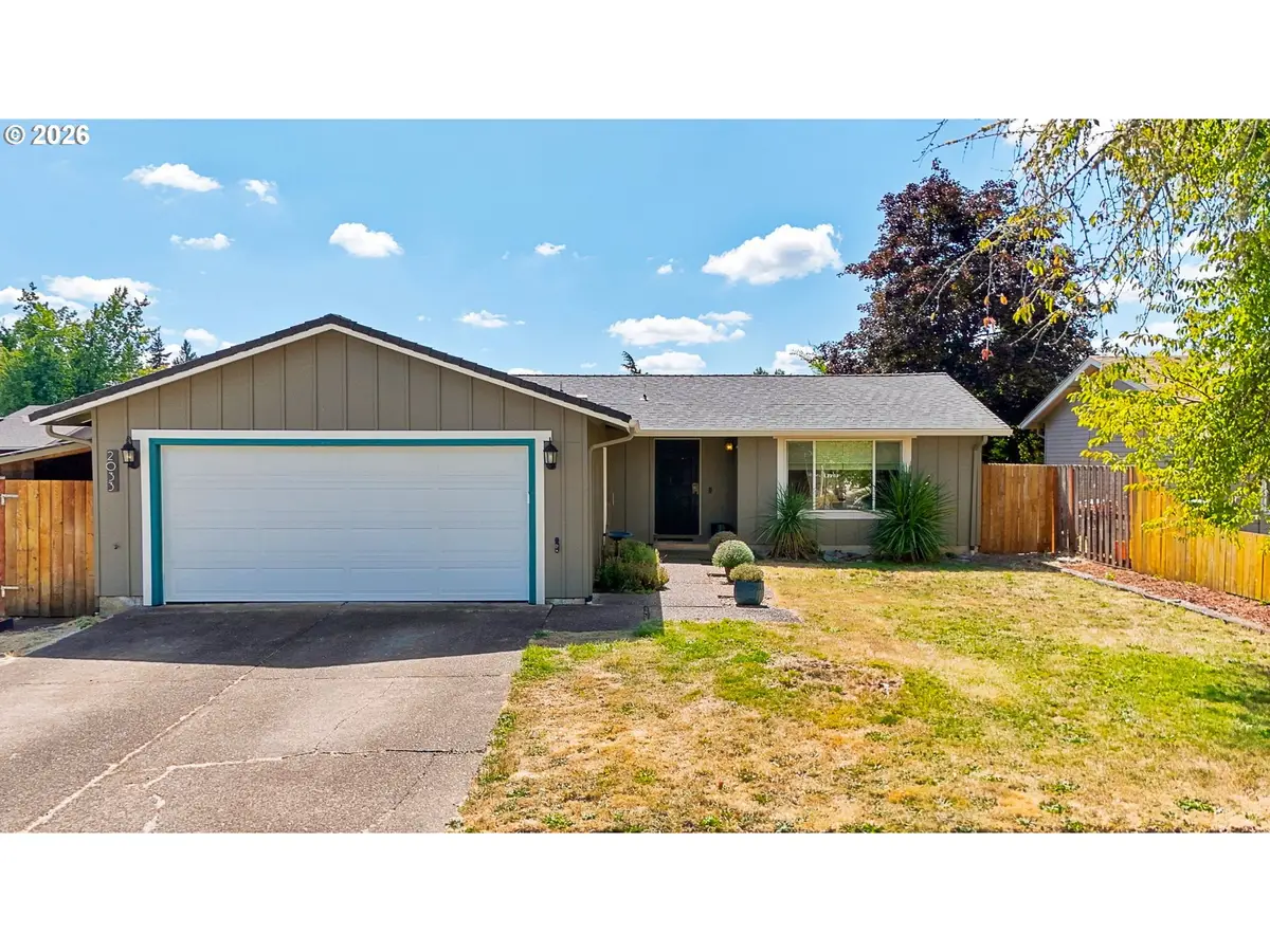 2033 W Bryant Ave, Cottage Grove, OR 97424 - #1