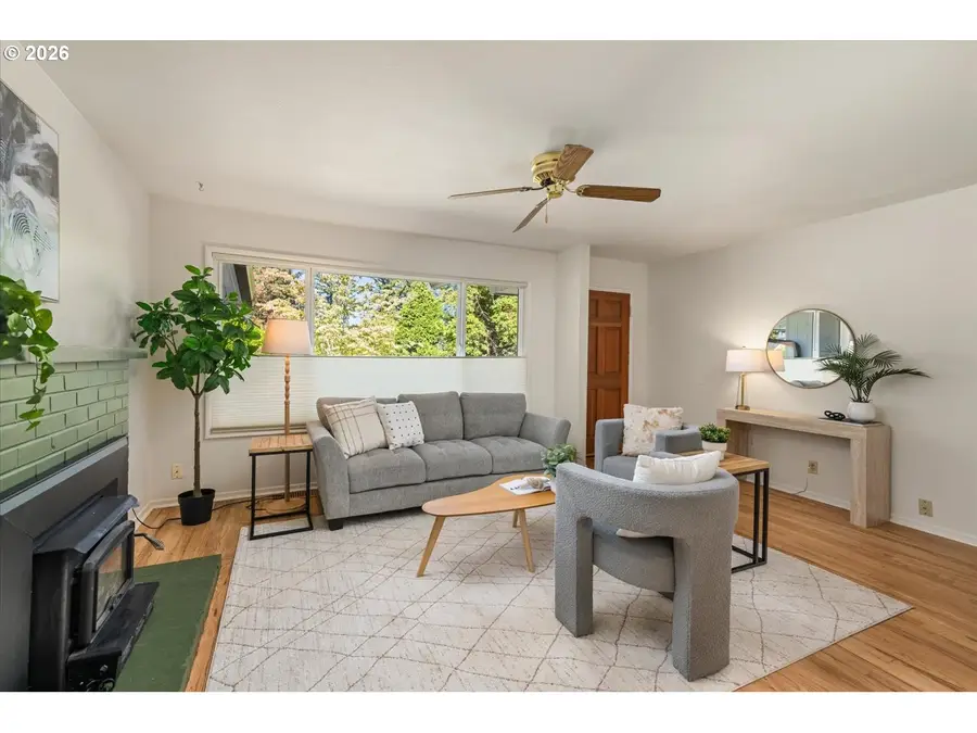 130 Ogden Dr, Oregon City, OR 97045 - #2