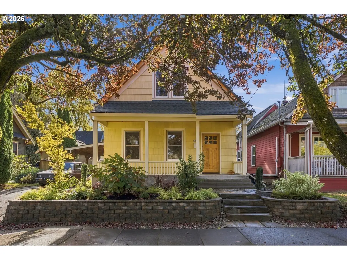 1342 SE Lexington St, Portland, OR 97202 - #1