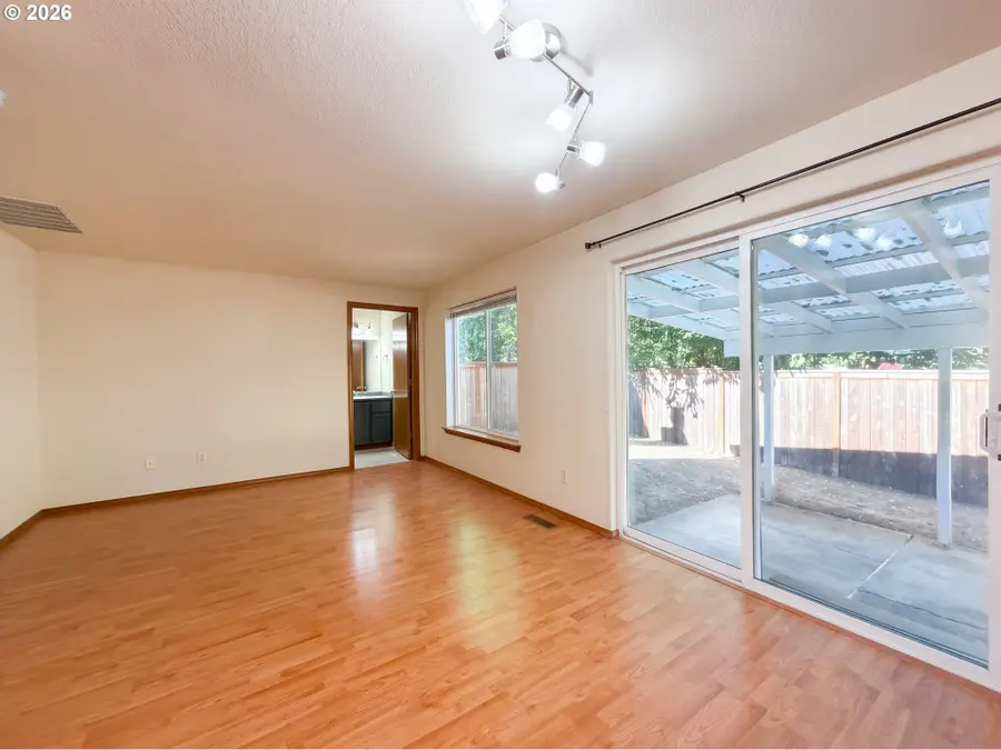 17475 SW Eirwen St, Beaverton, OR 97003 - #2